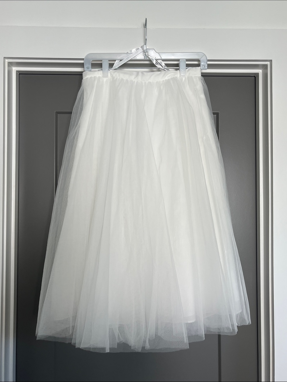 David’s Bridal Classic White Tulle Midi Skirt with Pockets - NWOT - Picture 2 of 7